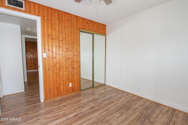 6538 N 43RD Avenue, Glendale, AZ 85301