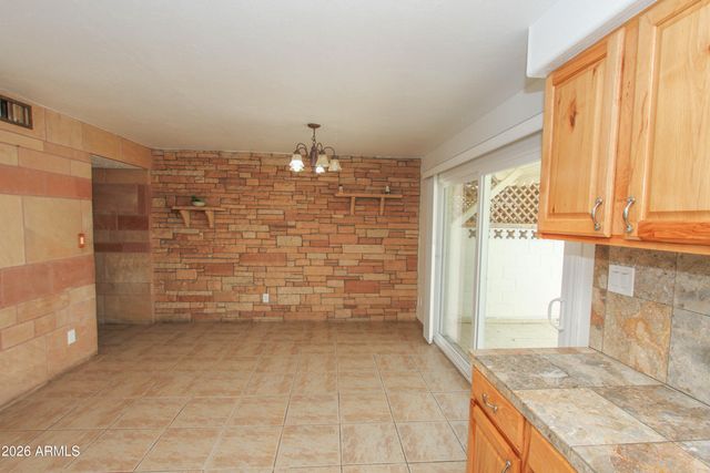 6538 N 43RD Avenue, Glendale, AZ 85301