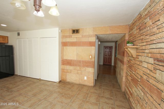 6538 N 43RD Avenue, Glendale, AZ 85301
