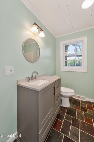 2880 New York 22, Cambridge, NY 12816