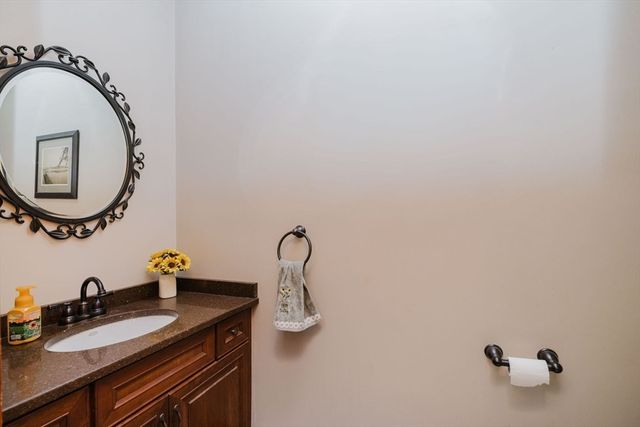 165 Andrea Ln, Taunton, MA 02780