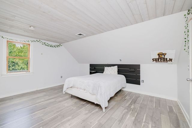 165 Andrea Ln, Taunton, MA 02780