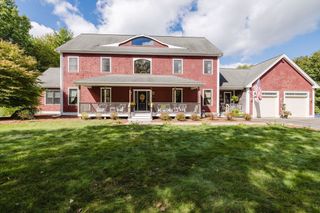 165 Andrea Ln, Taunton, MA 02780