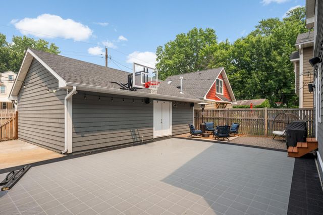 1905 Palace Avenue, Saint Paul, MN 55105