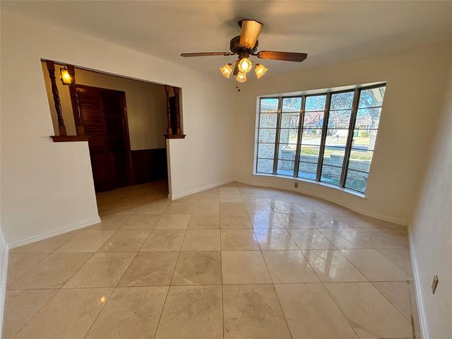 1602 Carla Avenue, Arlington, TX 76014