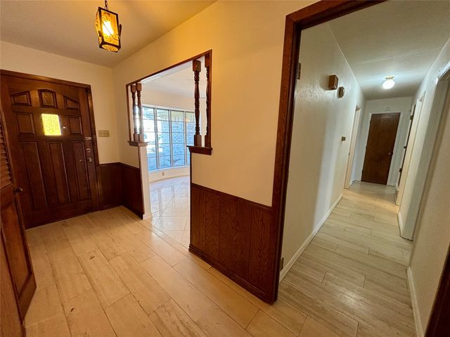 1602 Carla Avenue, Arlington, TX 76014