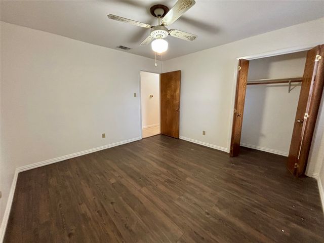 1602 Carla Avenue, Arlington, TX 76014