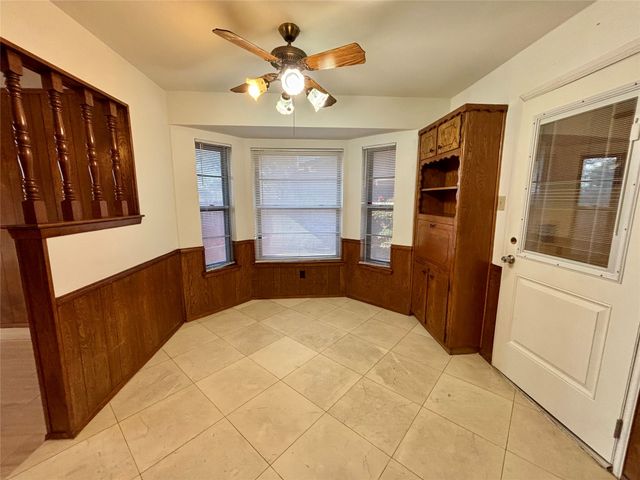 1602 Carla Avenue, Arlington, TX 76014