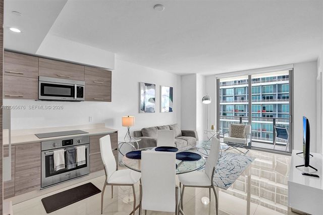 1300 S Miami Ave 2608, Miami, FL 33130