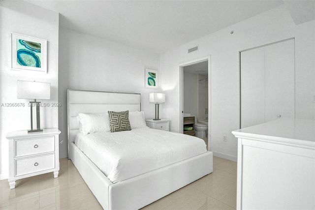 1300 S Miami Ave 2608, Miami, FL 33130