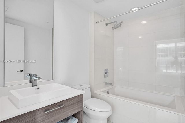 1300 S Miami Ave 2608, Miami, FL 33130