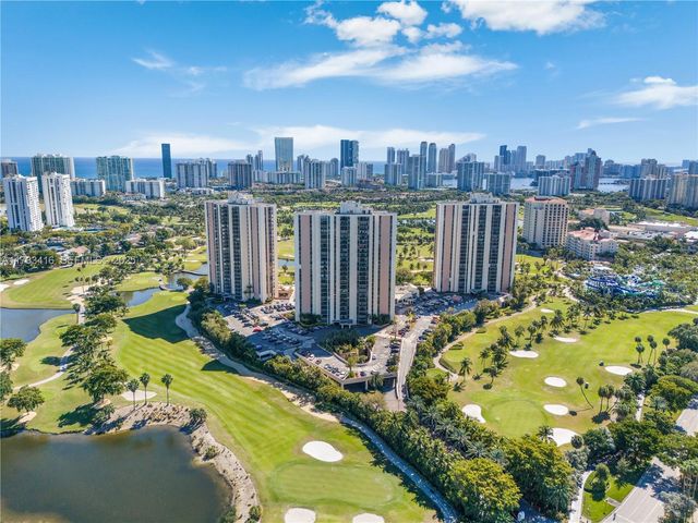 20379 W Country Club Drive 939, Miami, FL 33180