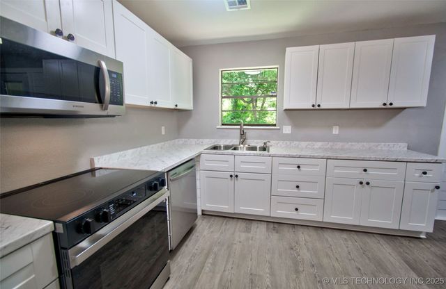 1619 Quail Run, Muskogee, OK 74403