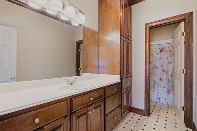 4904 Bayview Ln Lane, Lake Charles, LA 70605