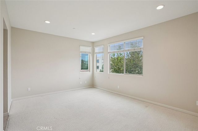 143 Frame, Irvine, CA 92618