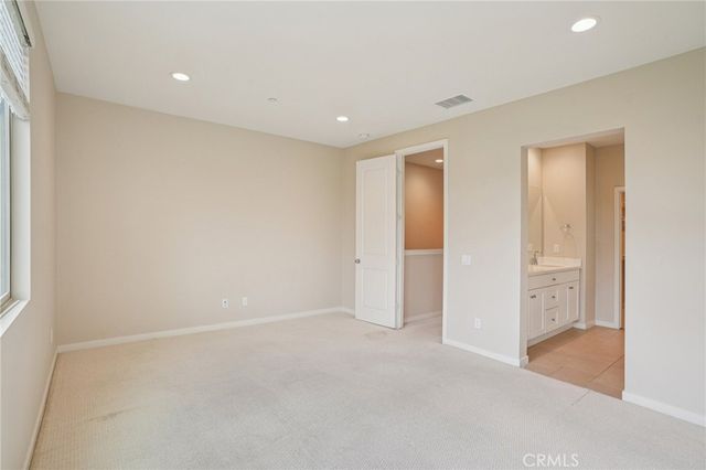 143 Frame, Irvine, CA 92618