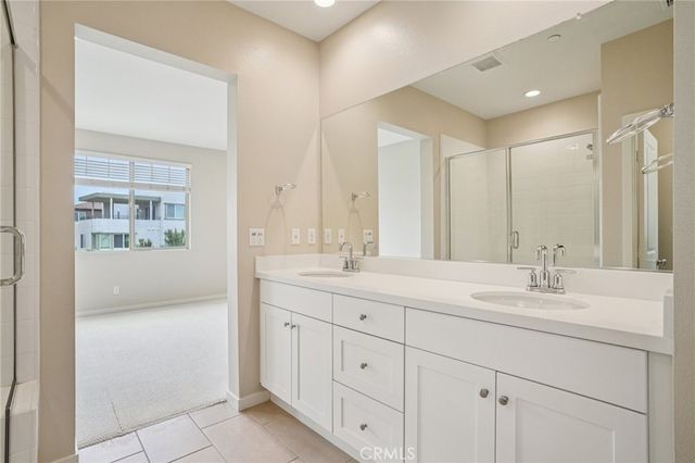 143 Frame, Irvine, CA 92618