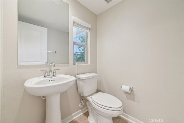 143 Frame, Irvine, CA 92618