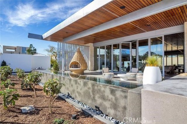 143 Frame, Irvine, CA 92618