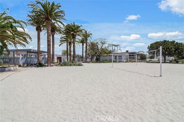 143 Frame, Irvine, CA 92618
