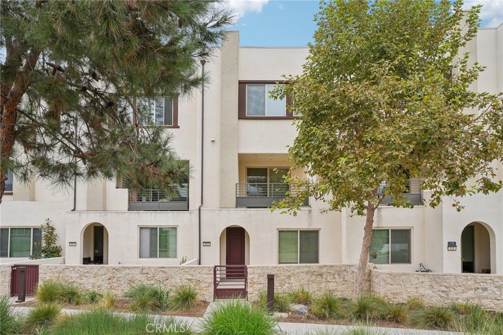 143 Frame, Irvine, CA 92618