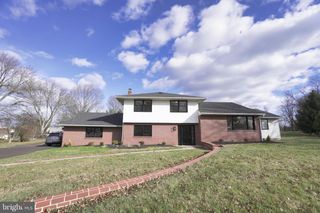 937 GENERAL NASH DR, Lansdale, PA 19446