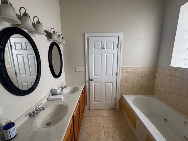 1837 N Harlem Avenue 3, Chicago, IL 60707