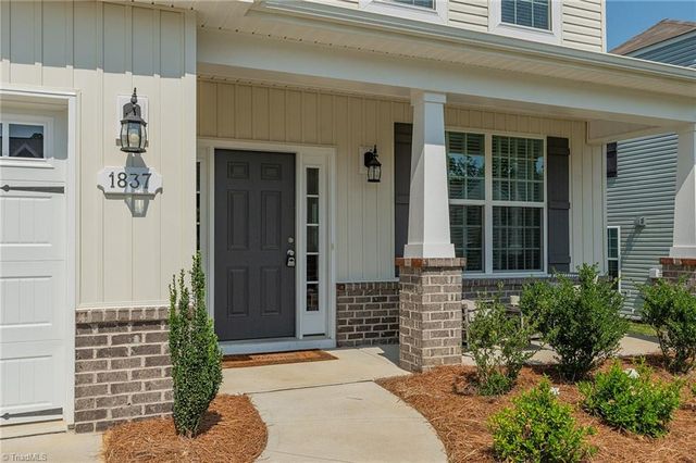1837 Deveron Court, Kernersville, NC 27284
