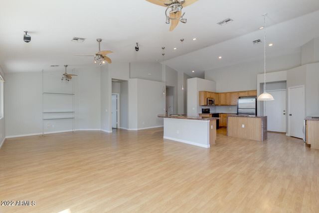 155 E LIBERTY Lane, Gilbert, AZ 85296