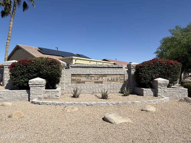 155 E LIBERTY Lane, Gilbert, AZ 85296