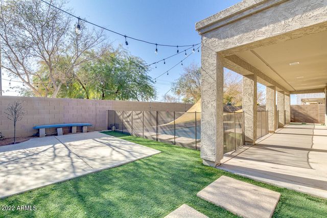 155 E LIBERTY Lane, Gilbert, AZ 85296