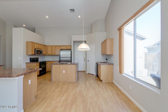 155 E LIBERTY Lane, Gilbert, AZ 85296