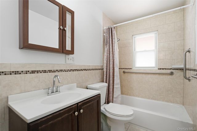 790 Woodside Drive, Wantagh, NY 11793
