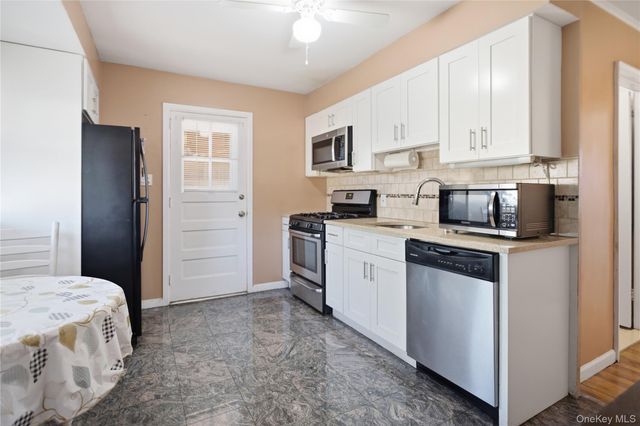 790 Woodside Drive, Wantagh, NY 11793