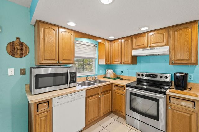 8025 DURHAM DRIVE, Port Richey, FL 34668