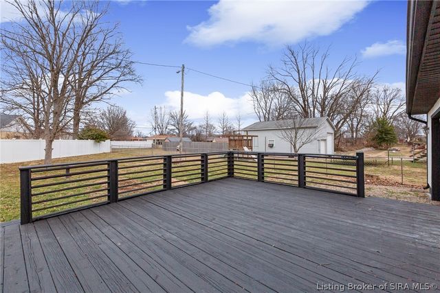 638 Georgian Avenue, Sellersburg, IN 47172