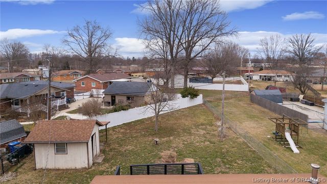 638 Georgian Avenue, Sellersburg, IN 47172