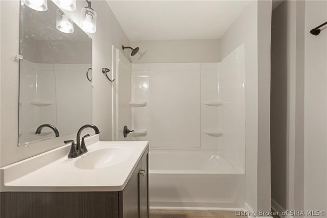 638 Georgian Avenue, Sellersburg, IN 47172