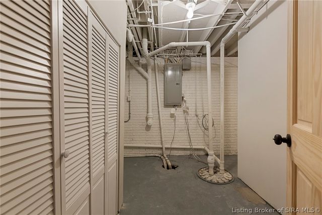 638 Georgian Avenue, Sellersburg, IN 47172