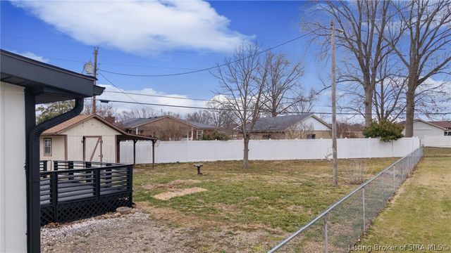 638 Georgian Avenue, Sellersburg, IN 47172