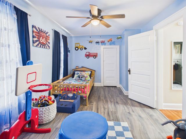 1414 W Main St, Milton, WV 25541