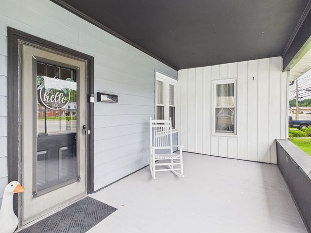 1414 W Main St, Milton, WV 25541
