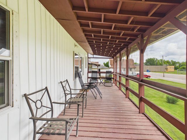 1414 W Main St, Milton, WV 25541