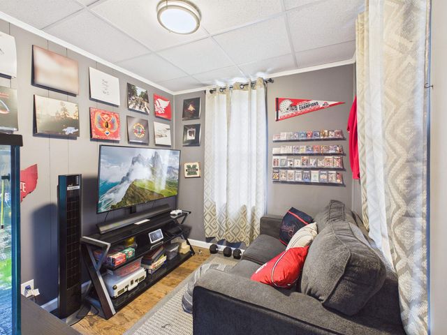 1414 W Main St, Milton, WV 25541