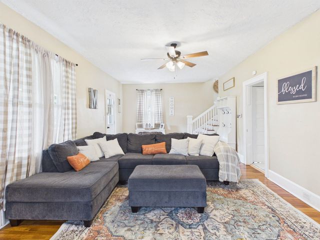 1414 W Main St, Milton, WV 25541