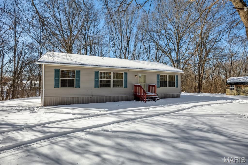 104 Mine Road, Sawyerville, IL 62085