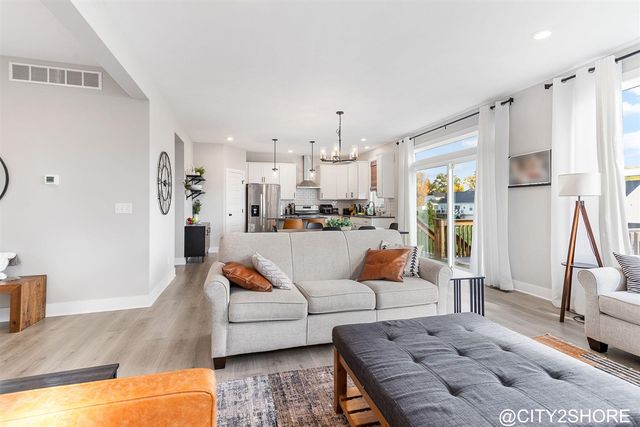 6728 Arlene Drive, Hudsonville, MI 49426