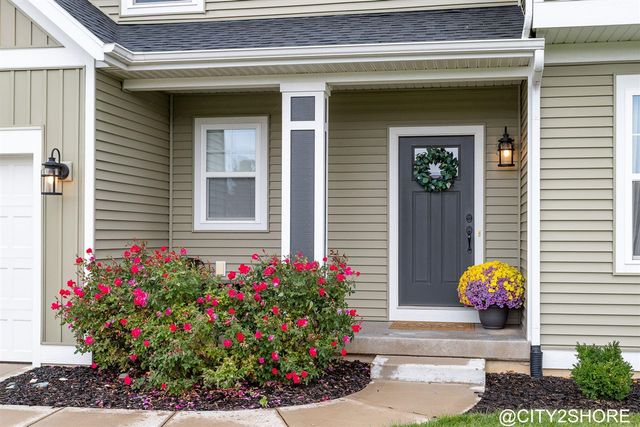 6728 Arlene Drive, Hudsonville, MI 49426