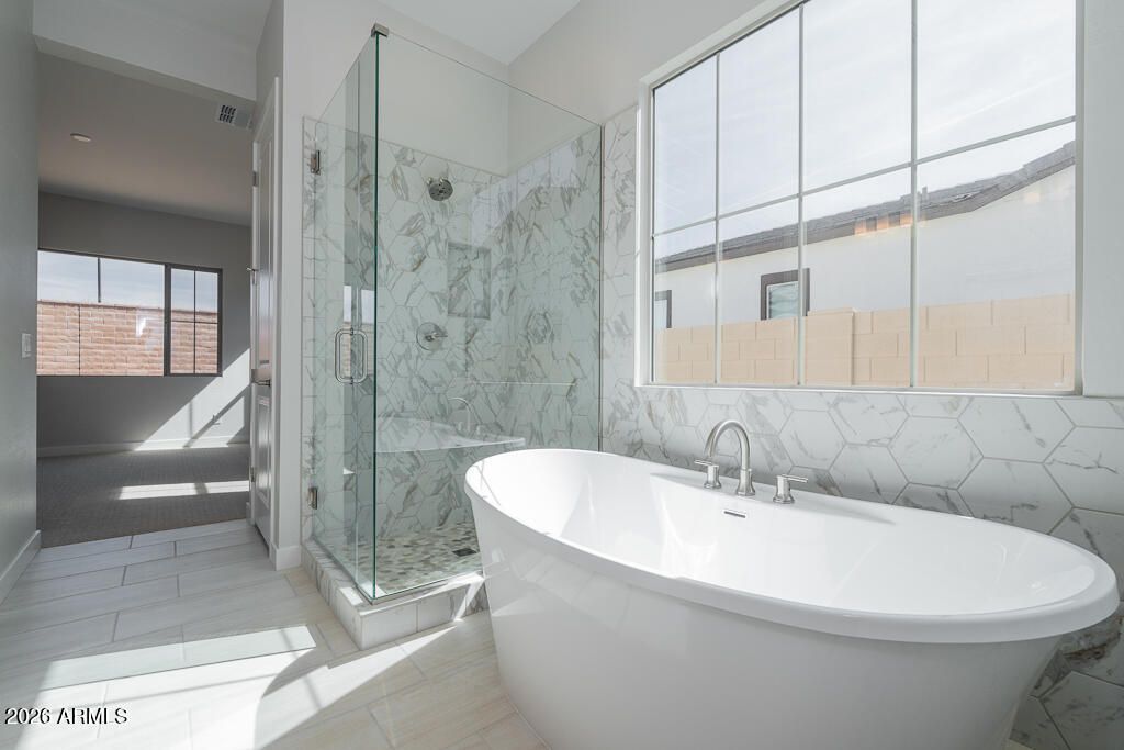 Image 8 of property listing at 5879 S RED ROCK Street, Gilbert, AZ 85298