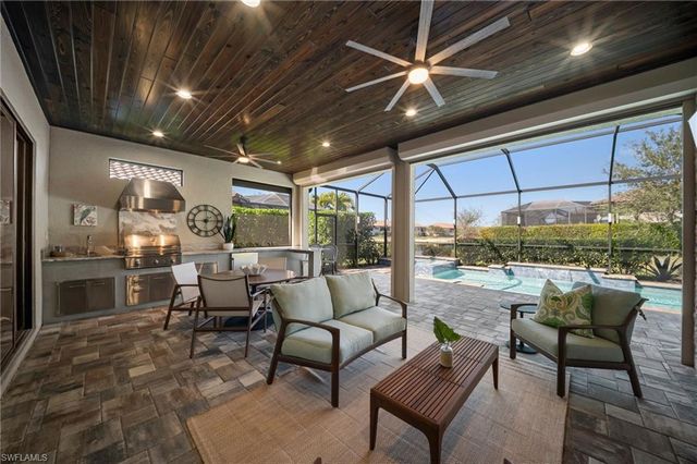 9345 Terresina DR, Naples, FL 34119